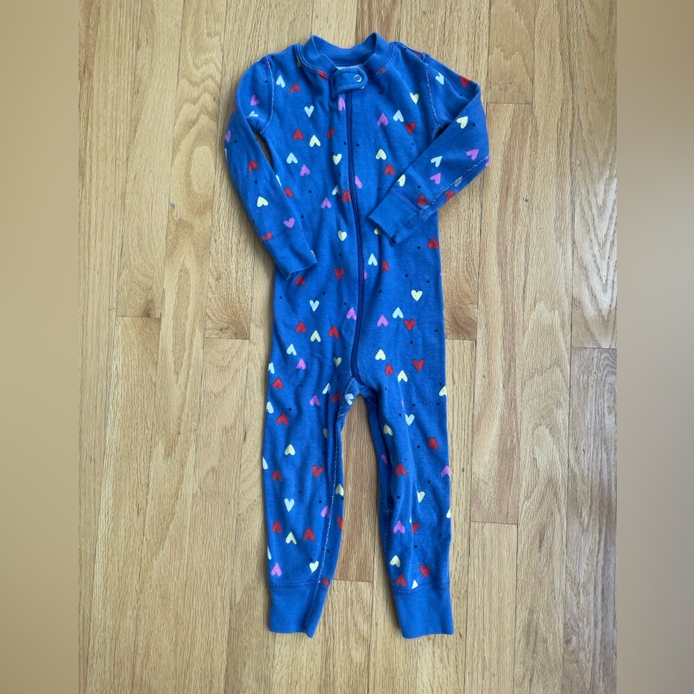 Hanna Andersson heart pajamas